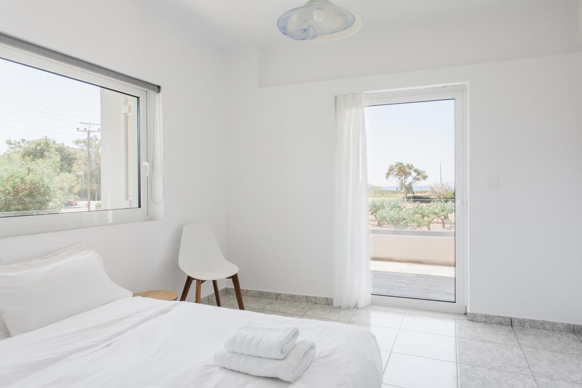 סוניו Legrena Beach House חדר תמונה