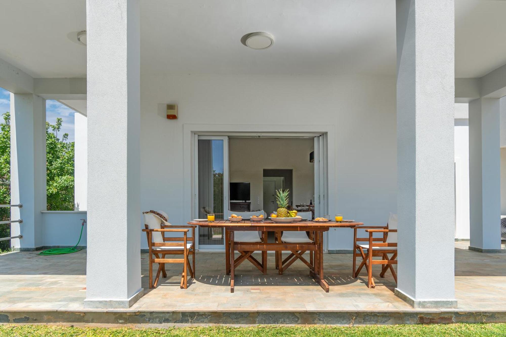 סוניו Legrena Beach House חדר תמונה